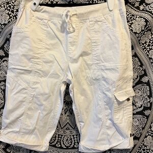 NEW!‎ Women’s Baggy, Stretch, White Cargo Capri Jean Pants by dash, Size